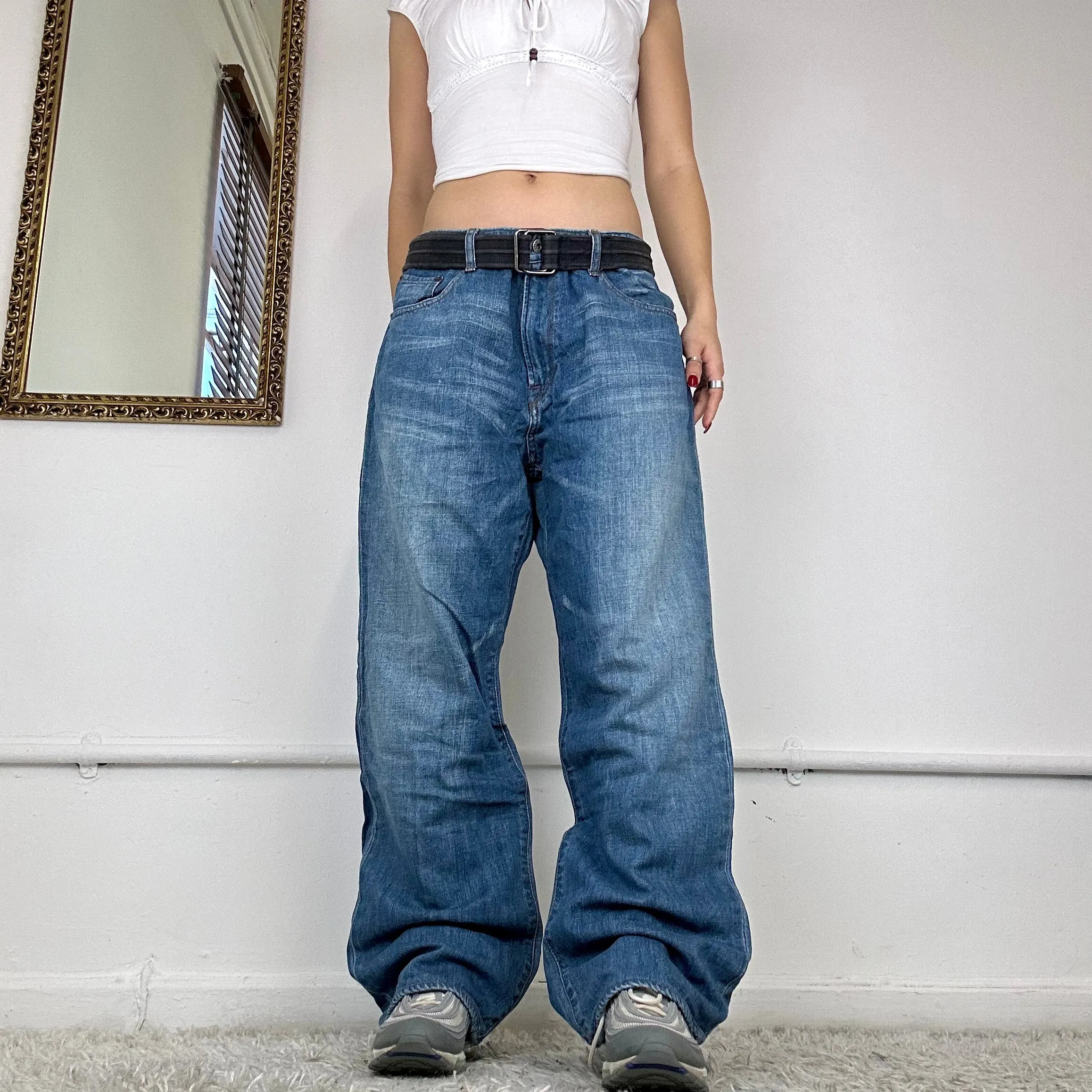 00’s baggy guess jeans