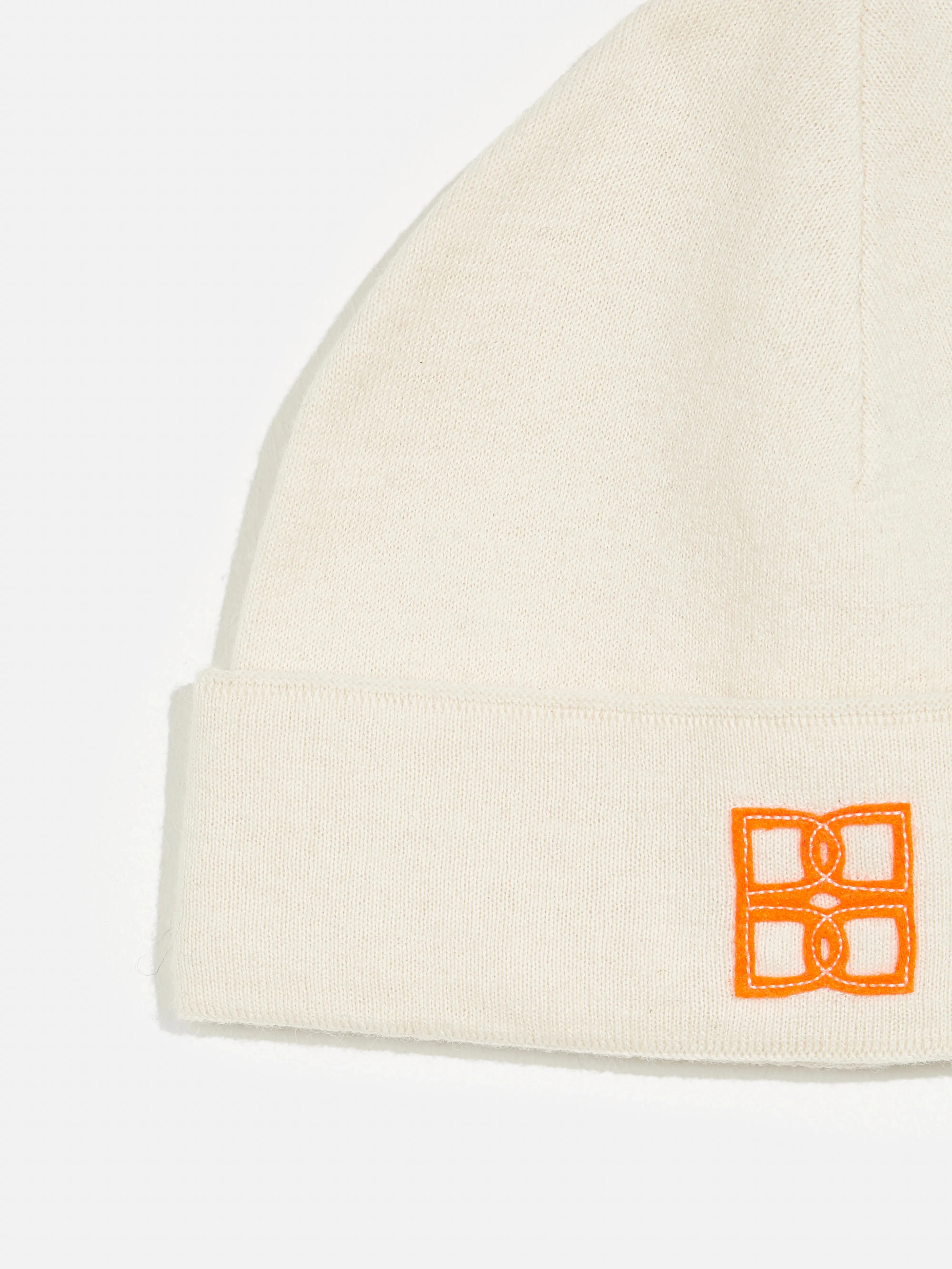 Gopko Beanie (232 / W / WHISPER)