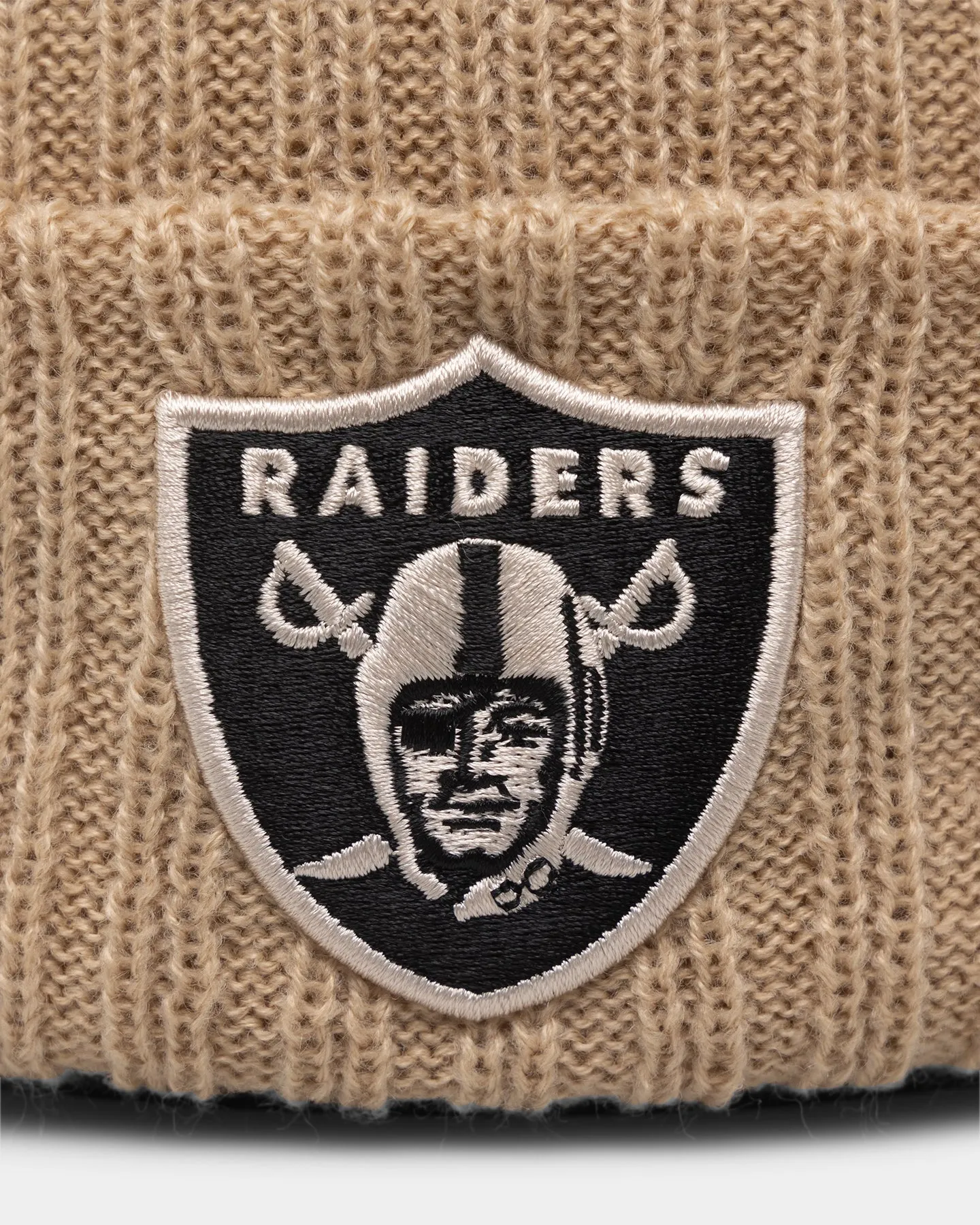 New Era Las Vegas Raiders Knitted Beanie Light Beige